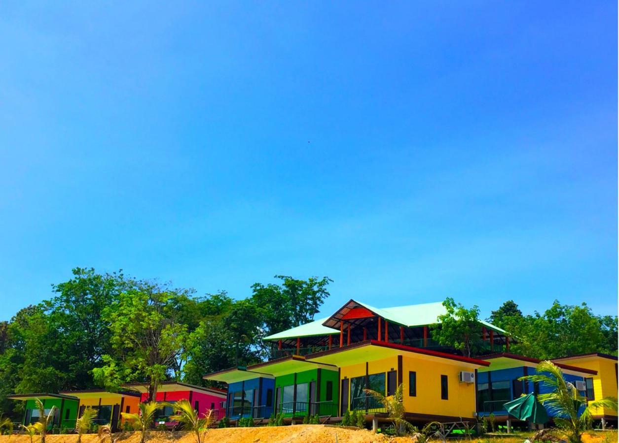 T-House@Siray Hotel Phuket Екстериор снимка